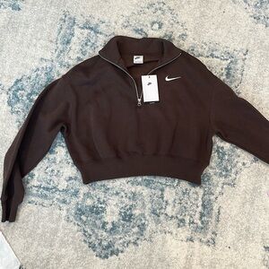 cropped nike sweatshirt